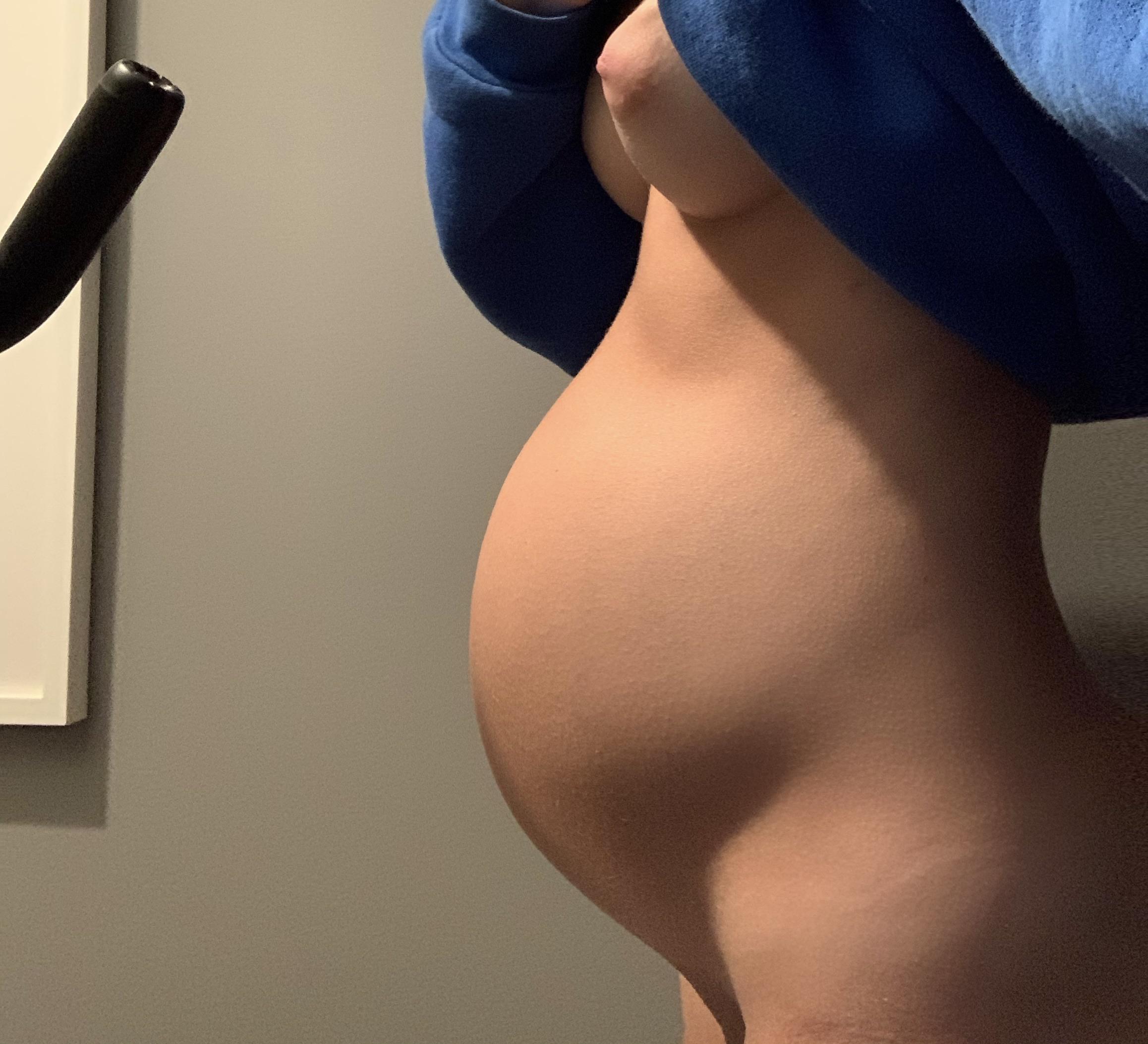 chopper chopper add Petite Pregnant Porn photo