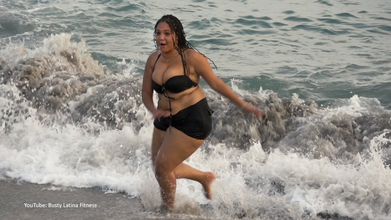 Big And Bouncy Tits 3376