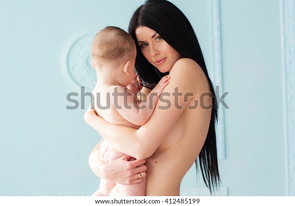ahmad sharjeel add My Mom Was Naked photo