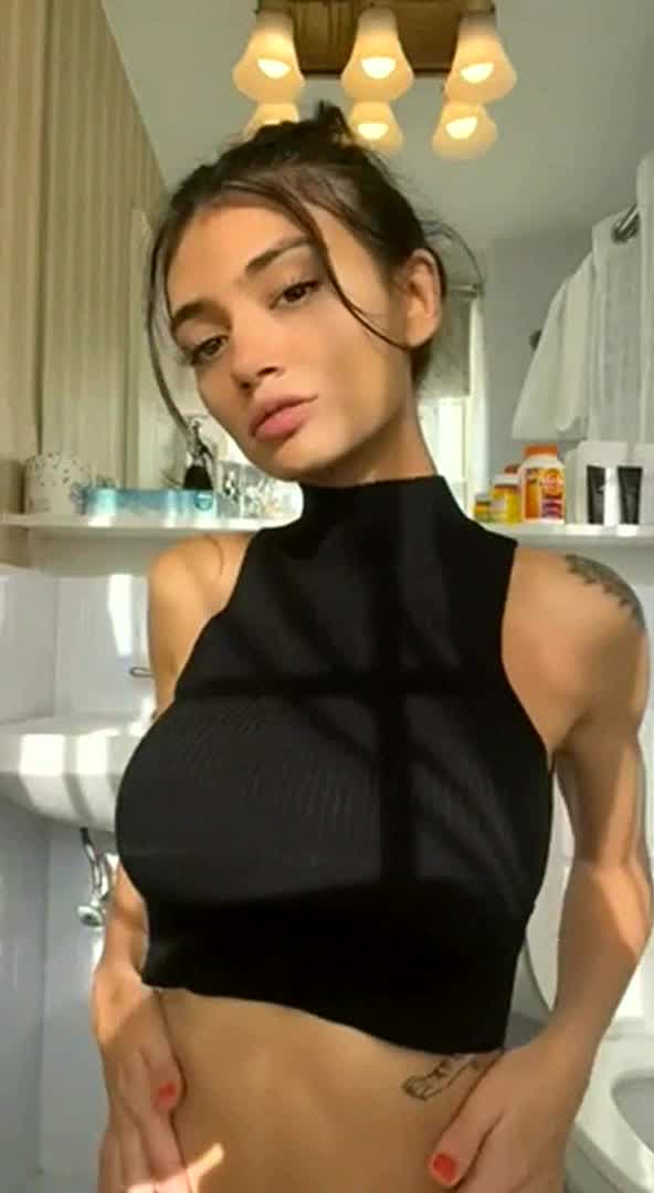 carlos gustavo torres add Amira Brie photo
