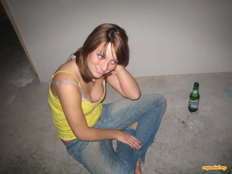 donny hermanto add Amatuer Downblouse photo