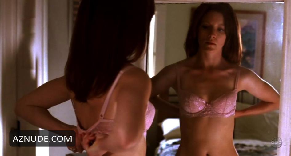 bobby warshaw add Elizabeth Bogush Nude photo
