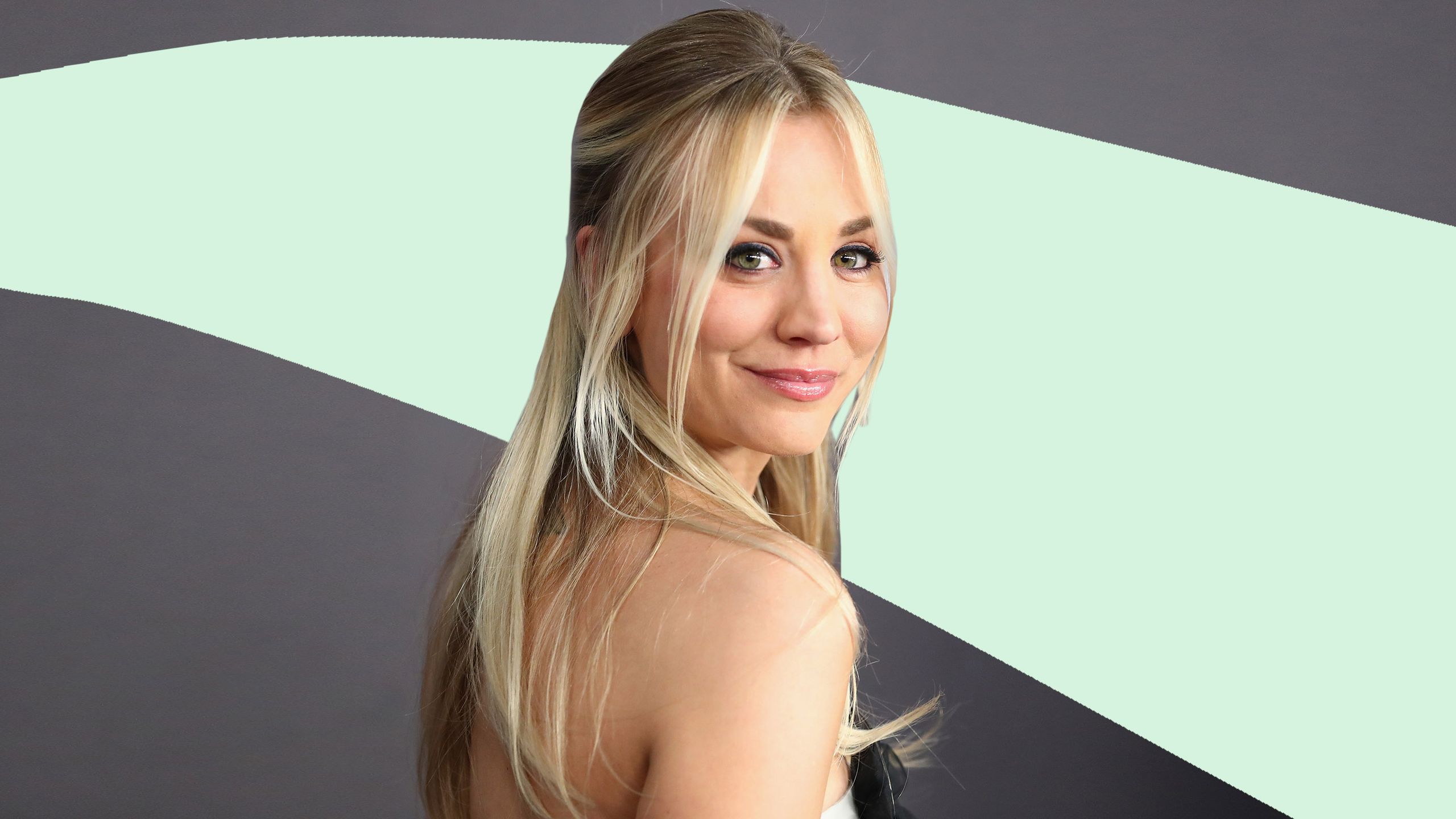Kaley Cuoco Ass 18142