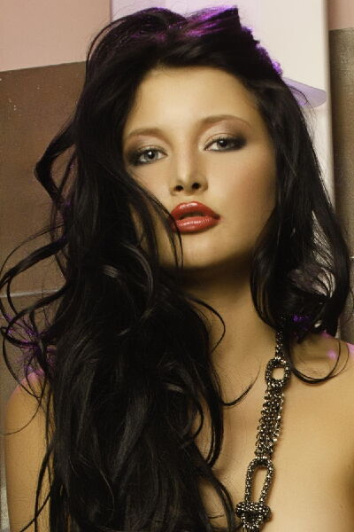 carrie bro add Anna Bielska Giulia photo
