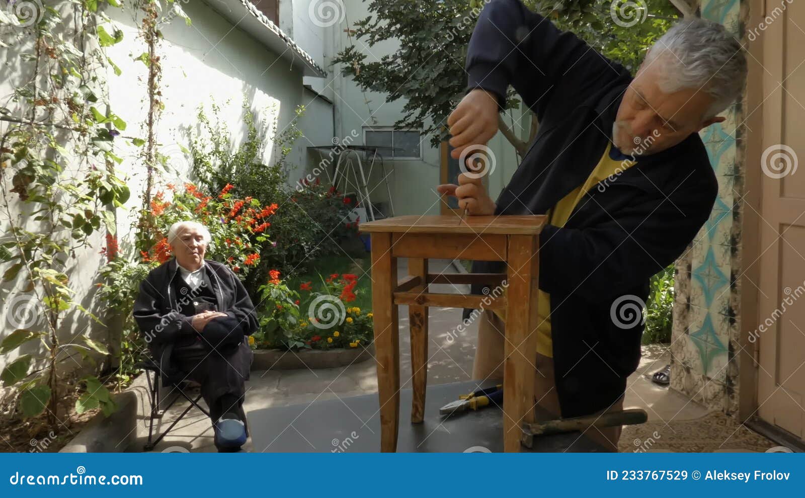 arnold didulo add Old Man Screwing photo