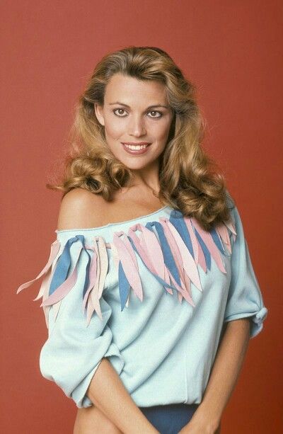 ashley totherow add Vanna White Bude photo