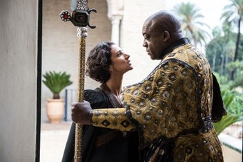 anna instrell add Indira Varma Hot photo