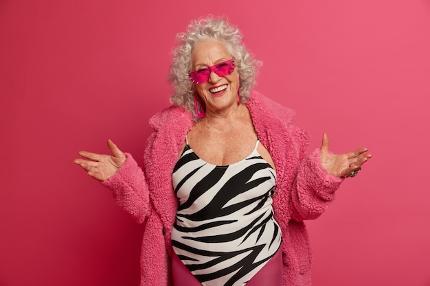 Older Women Fun Com 14734