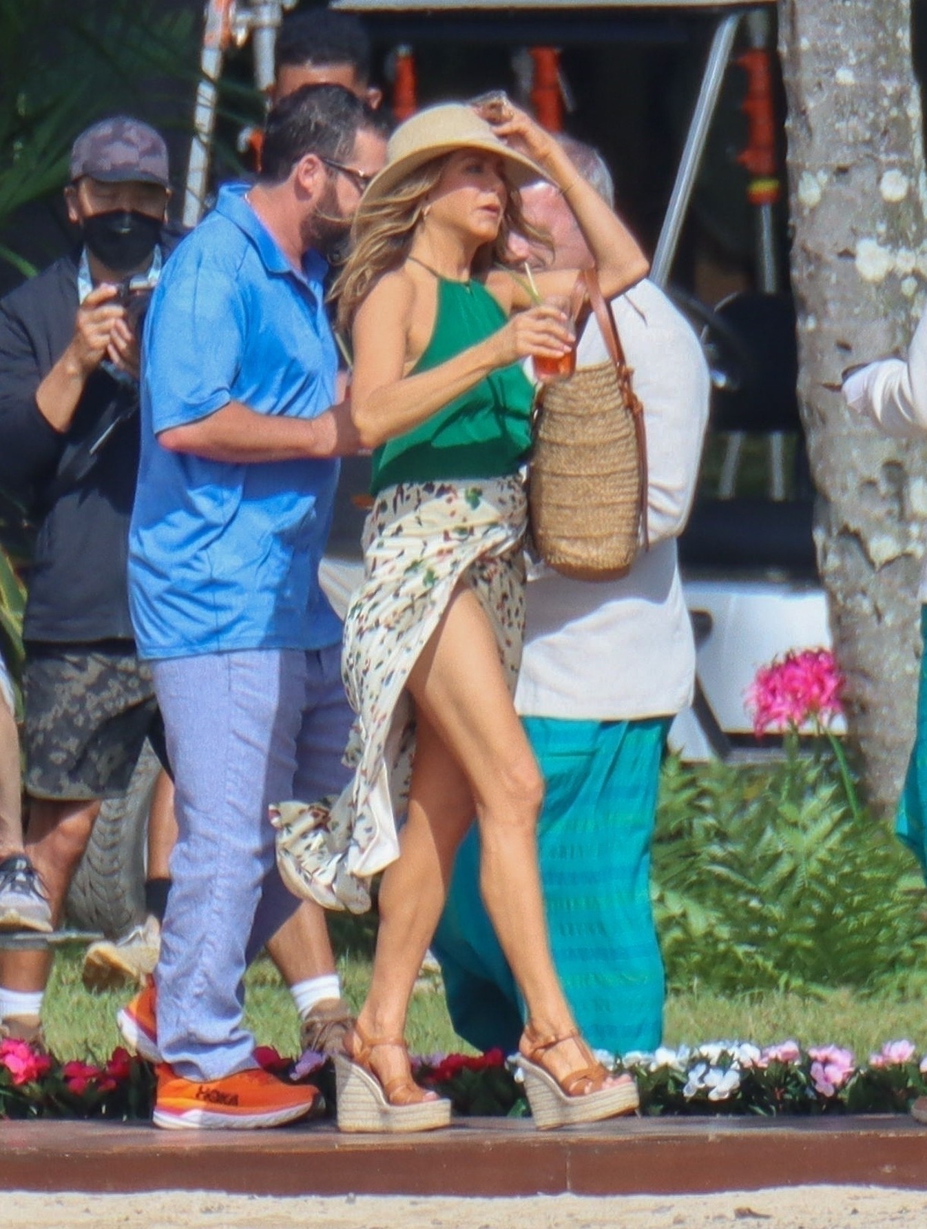 donny briggs add Jennifer Aniston Up Skirt photo