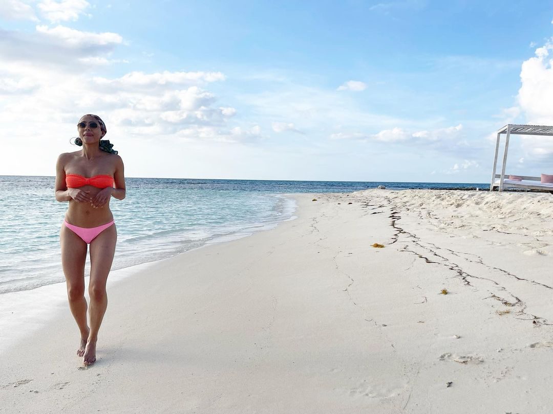 dominador estrada add Nathalie Emmanuel Bikini photo