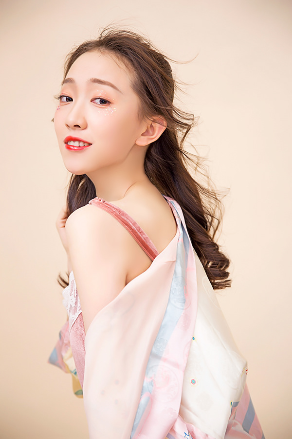 dale warfel add Amelia Li Dp photo