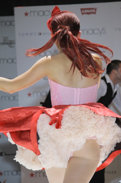 christopher wannamaker add Ariana Grande Upskirt photo