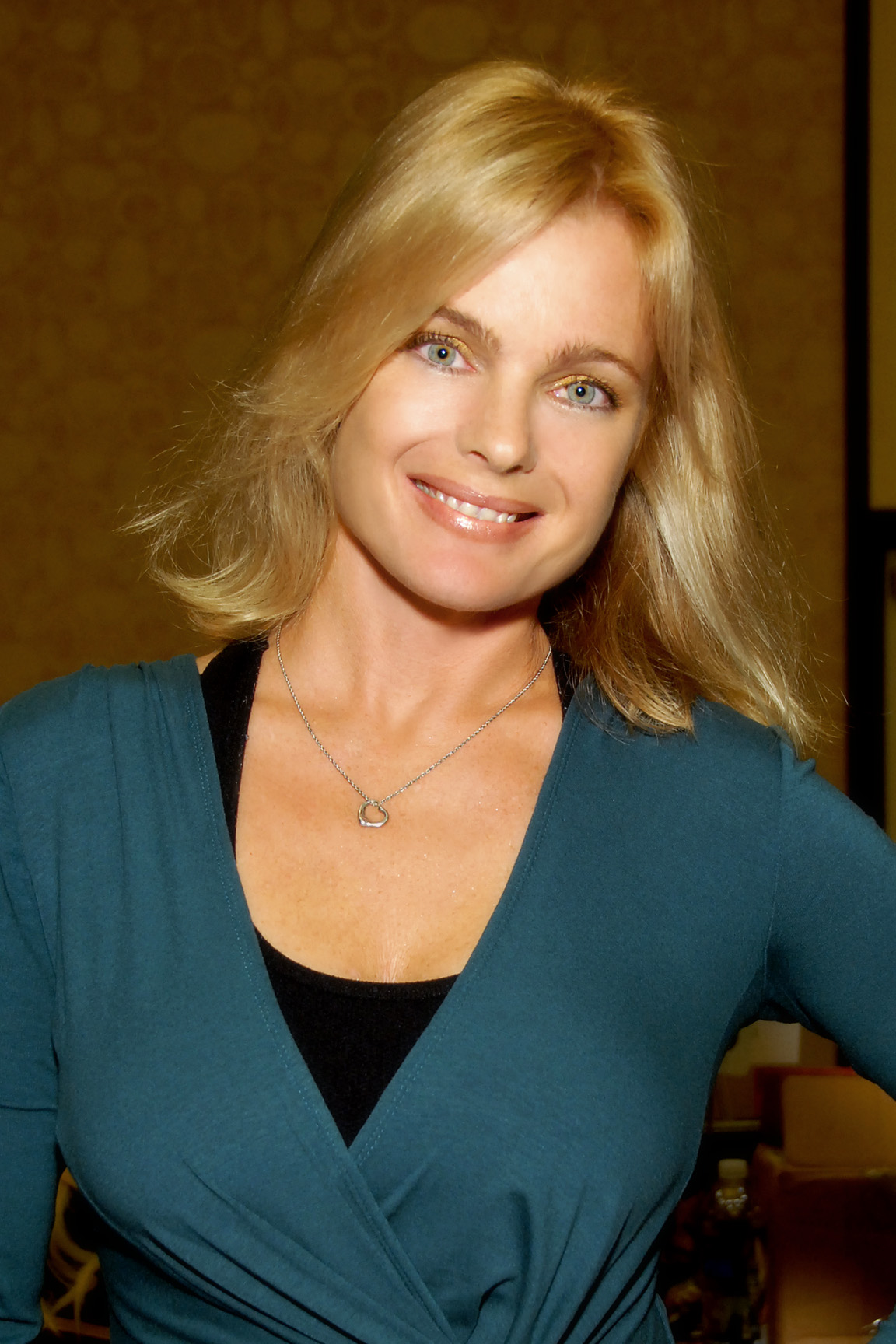 adam breton add Erika Eleniak Naked Pictures photo