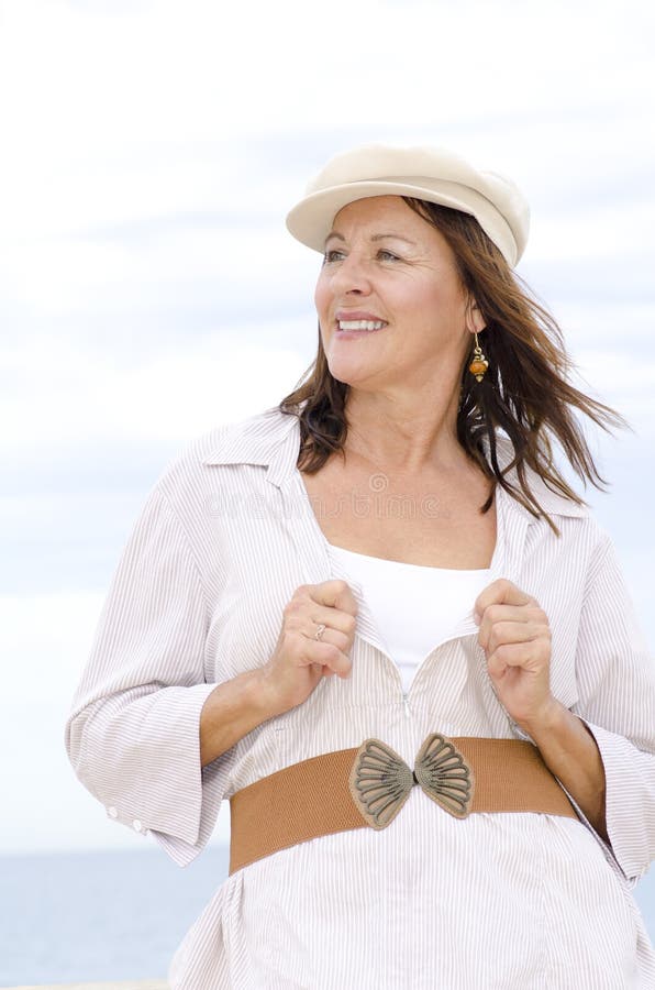 cheryl botts add Naked Mature Outdoor photo
