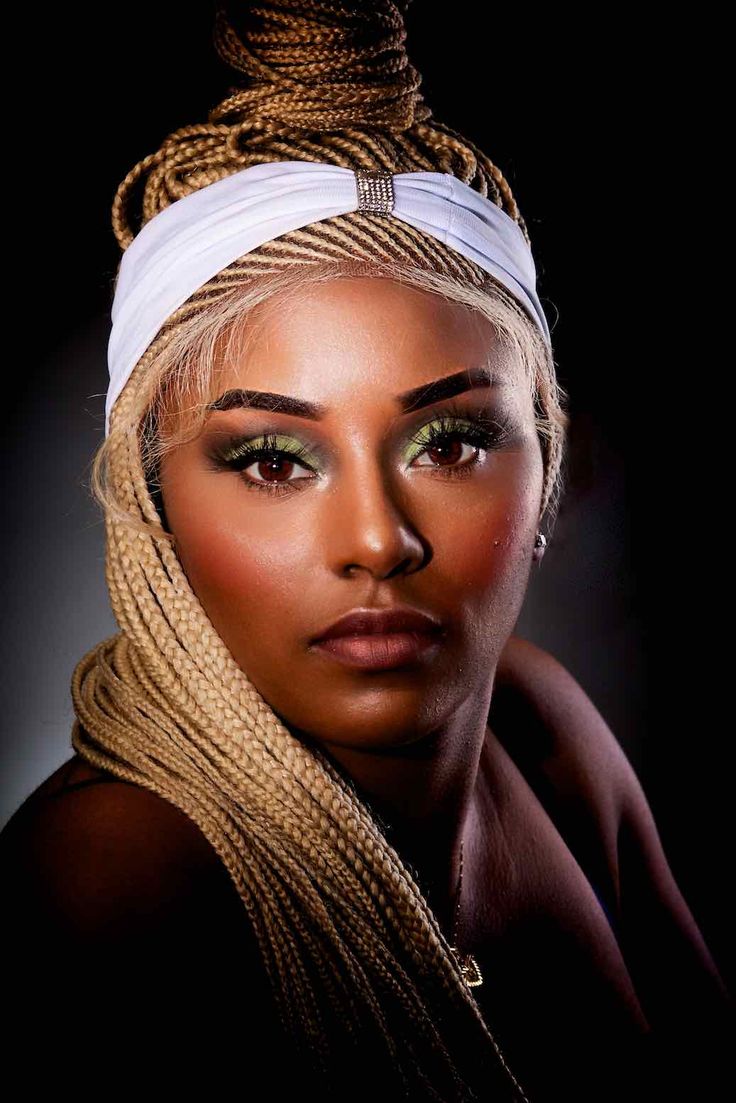 aravin kumar add Ebony Back Shots photo