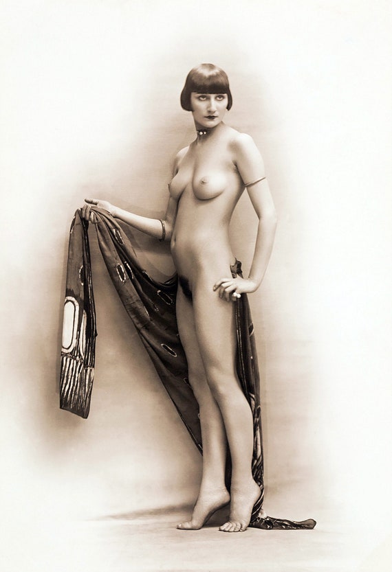 aileen black add 1920 S Nudes photo