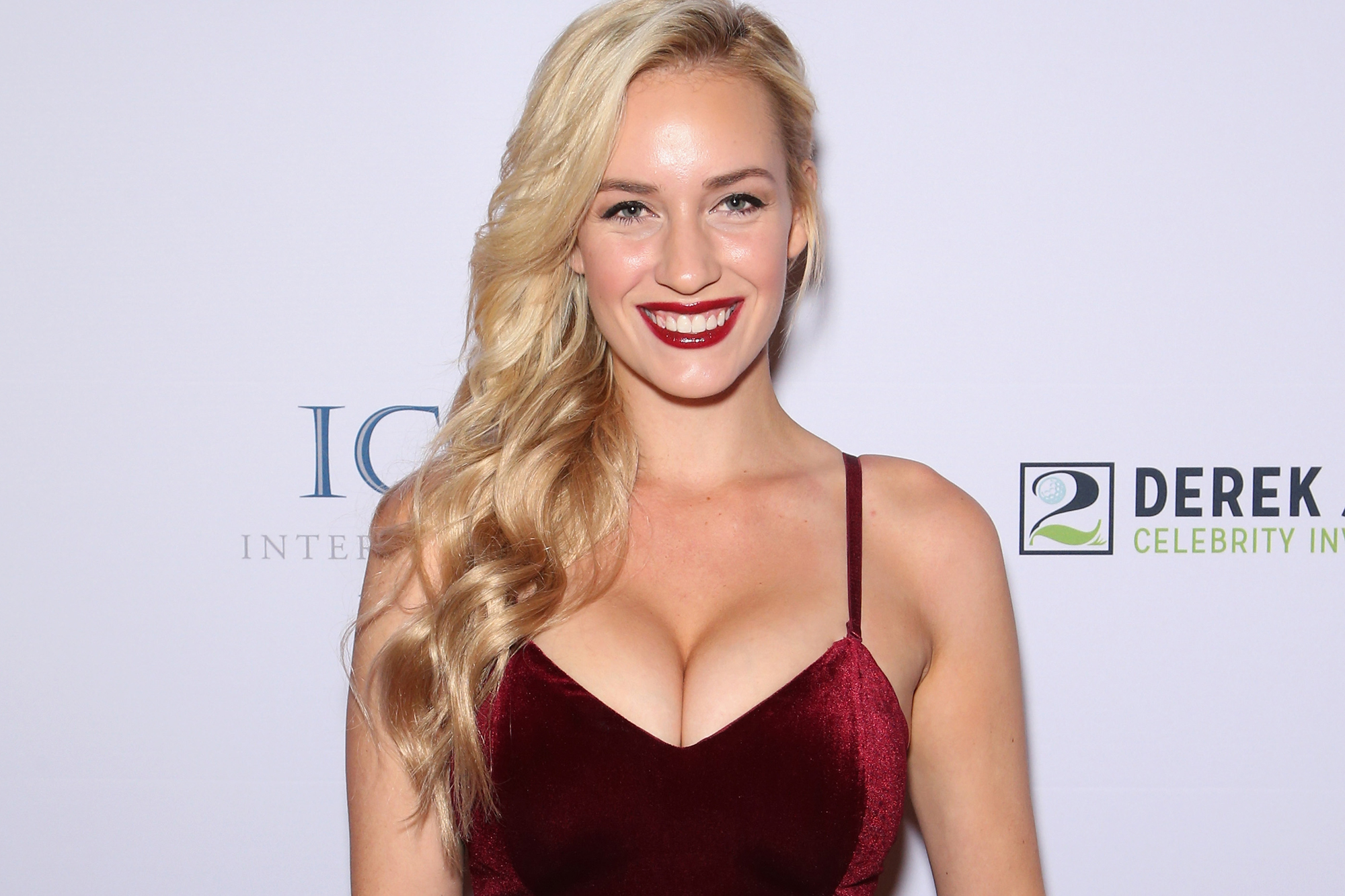 amanda miers add 34dd Breasts photo