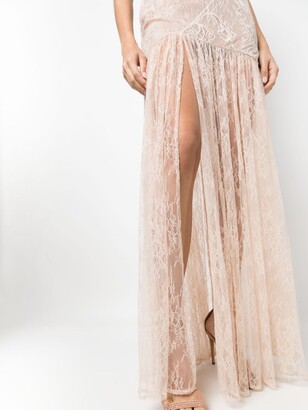 connie mascarenhas add Nicole Lace photo
