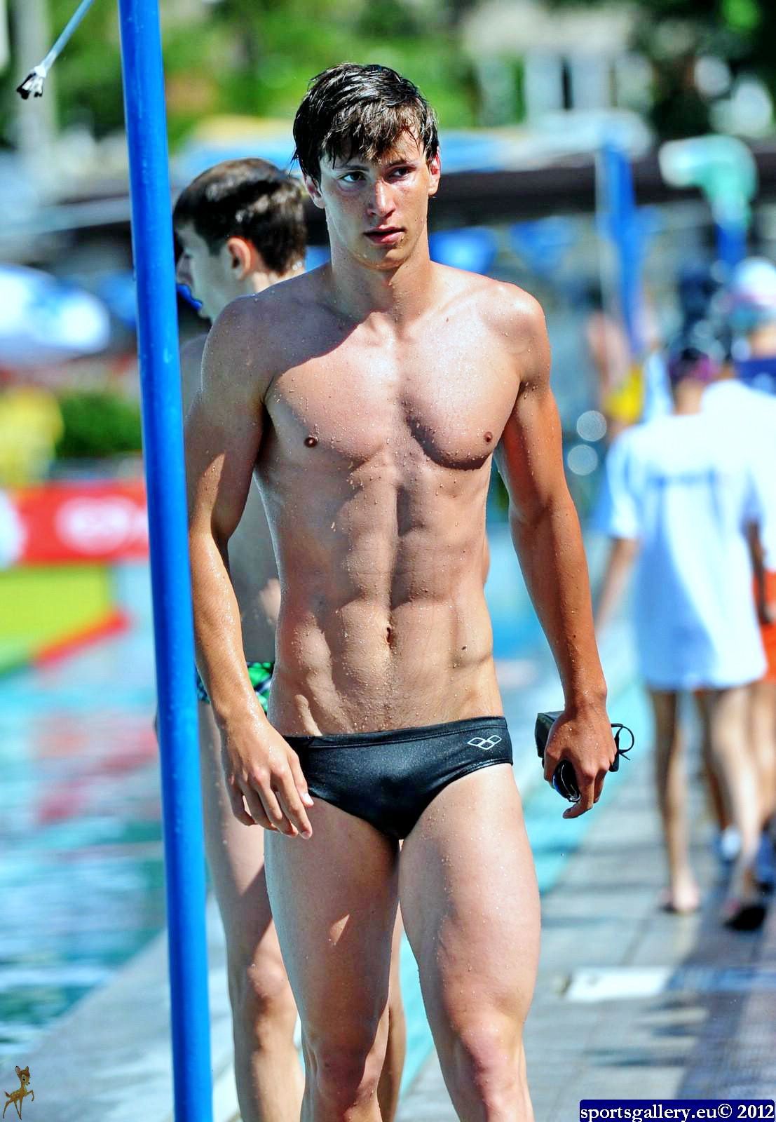ang wei kang add Men In Speedos Pics photo