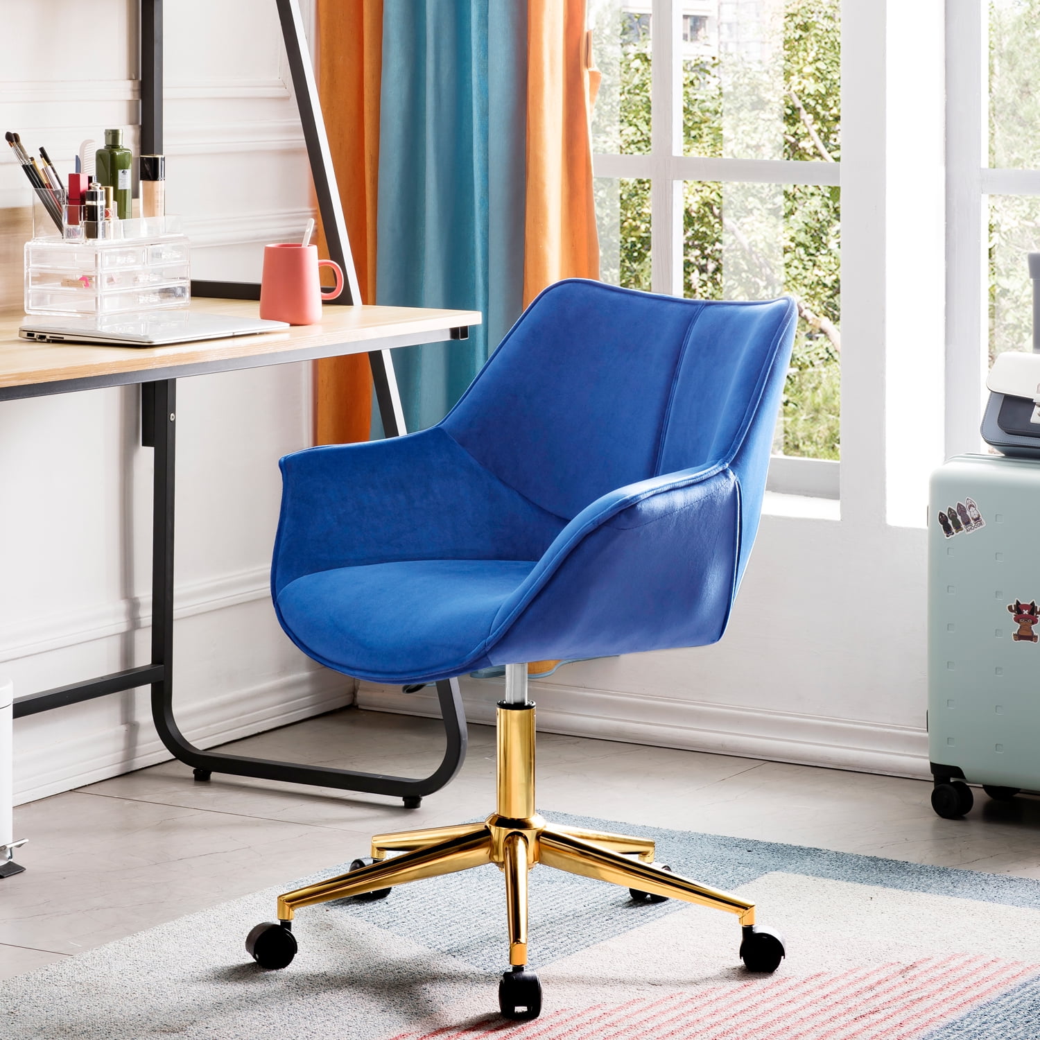 alan shutt add Sukube Chair photo