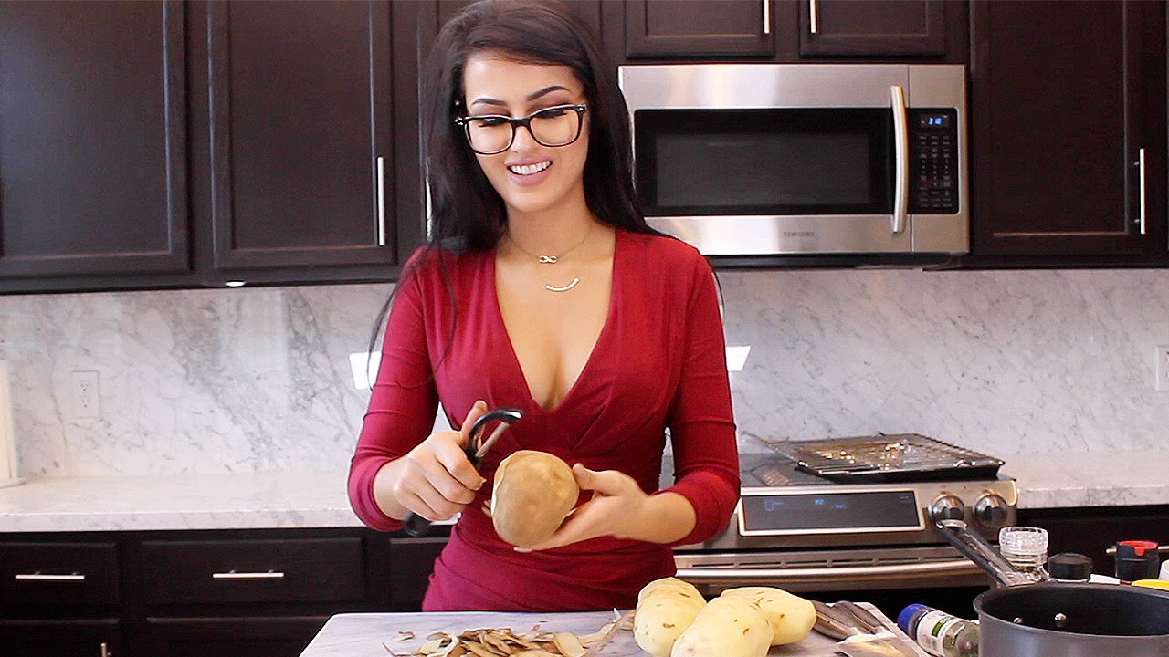 chris flory add Sssniperwolf Ass photo