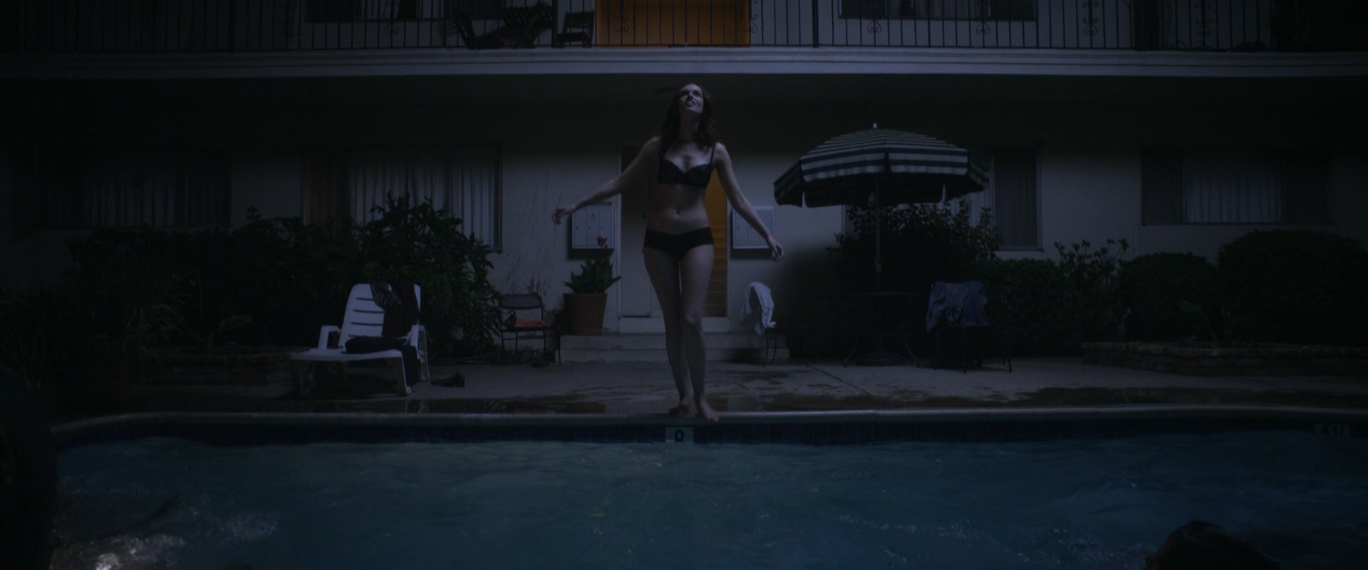 barbara shrawder add Alex Essoe Nude photo