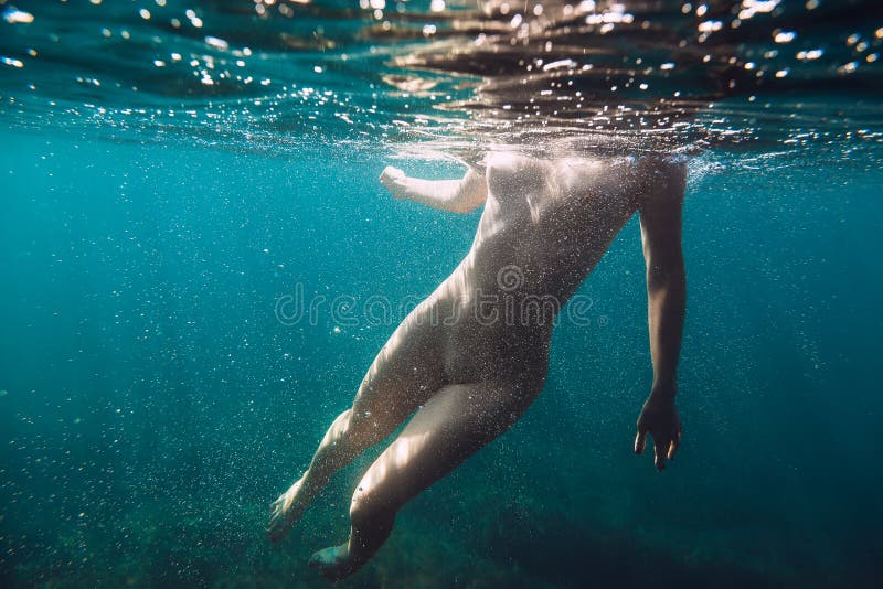 atul takle add Woman Swimming Naked photo