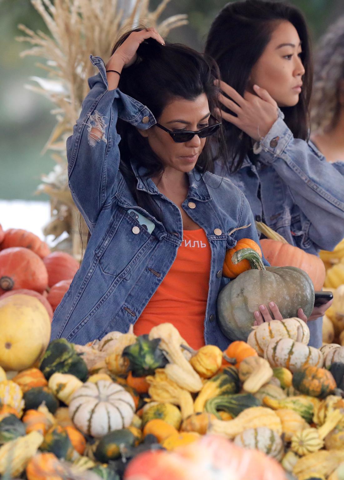 angelis hernandez add Penelope Pumpkins photo