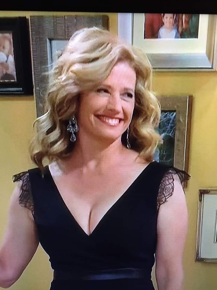 annie hedlund add Nancy Travis Hot photo