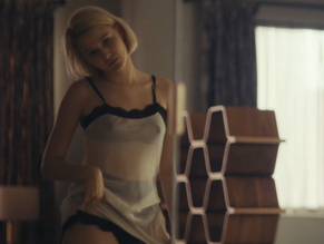 anthony glasser add Julia Goldani Telles Nude photo