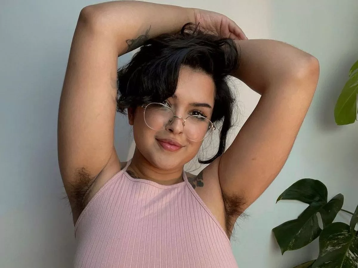 Cam Petite 4303