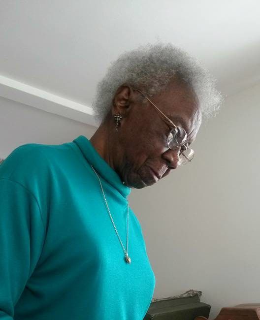 berta aragon add Black Grandma Porn photo