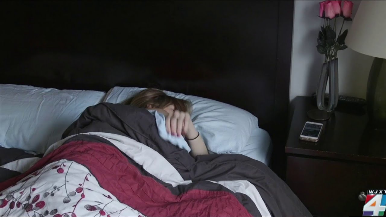 aron rono add Mom Sleeping Nude photo