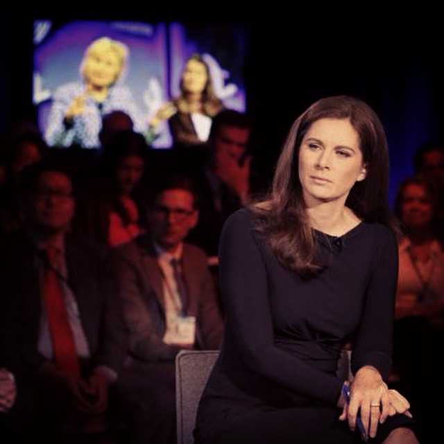 cory laster add Naked Erin Burnett photo
