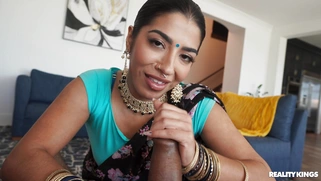 Jasmine Sherni Facial 19514