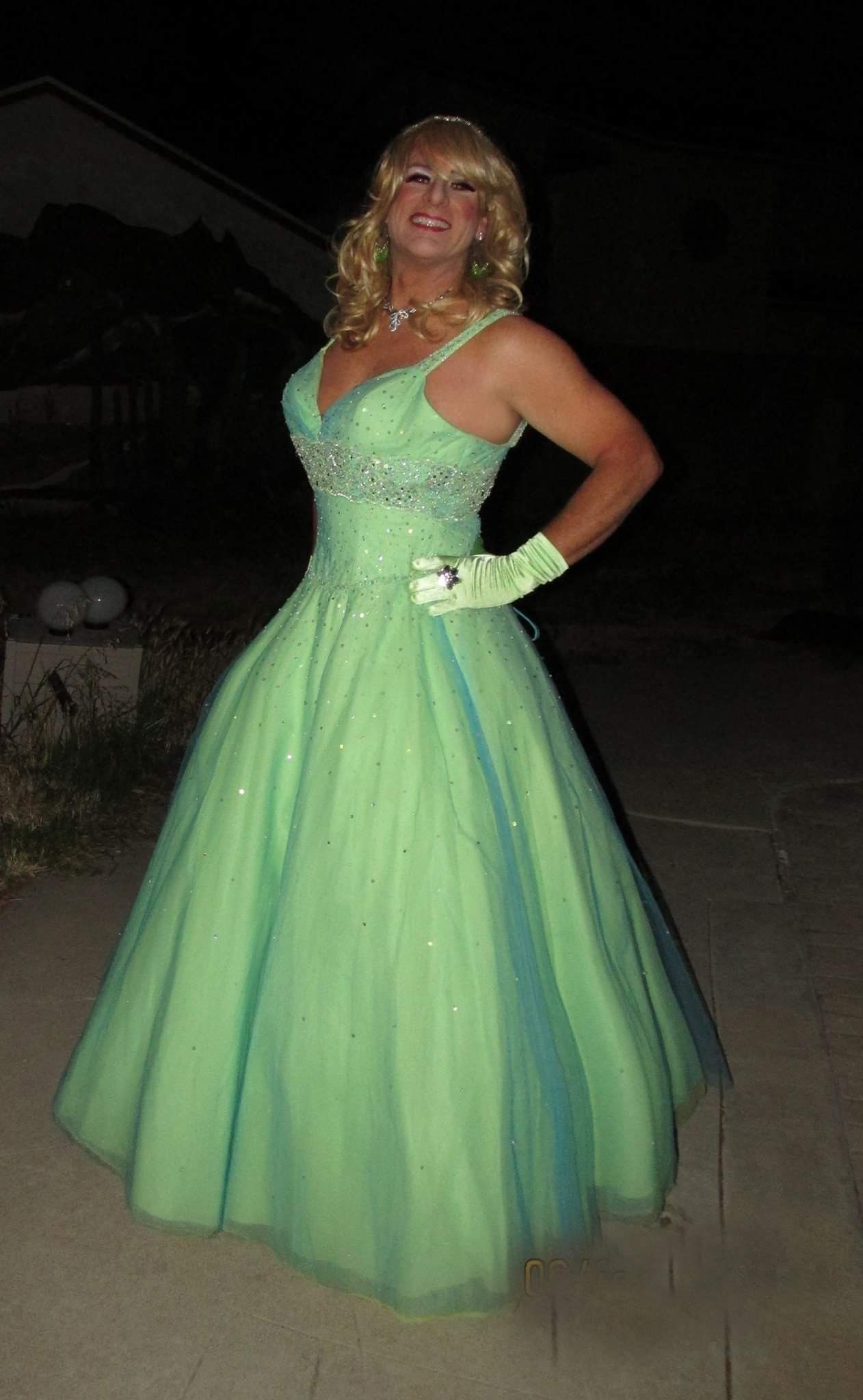 aaron demers add Crossdressers Frotting photo