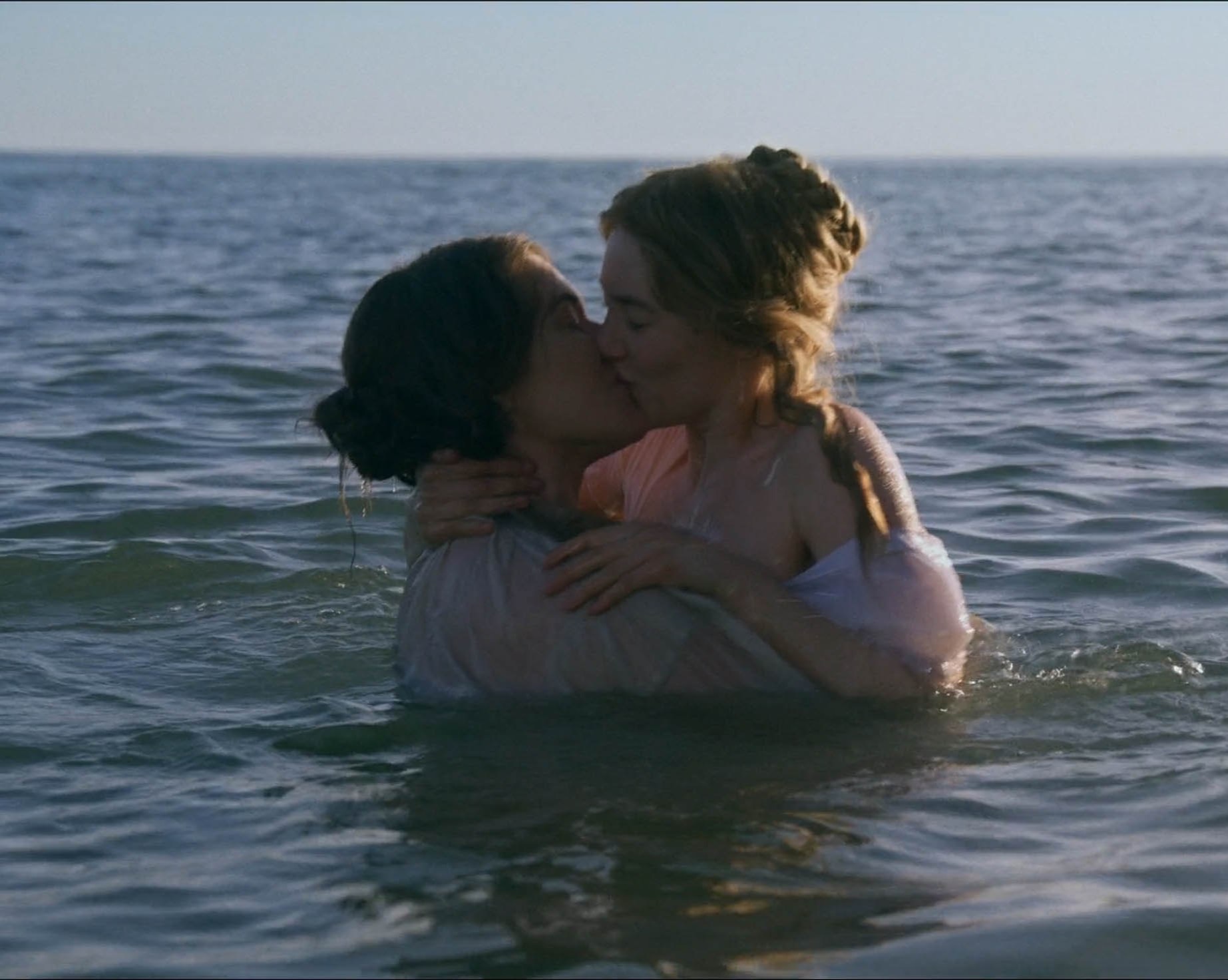 Amateur Lesbian Sex 4710