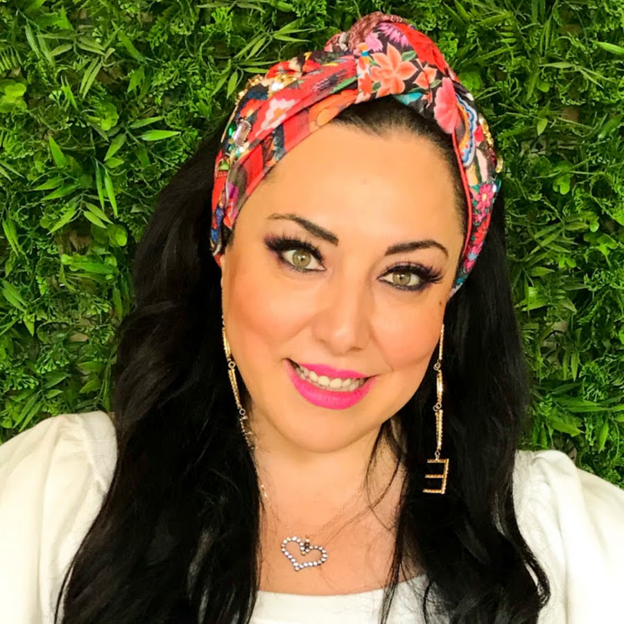 catherine kerwin add Veronica Leal Casting photo