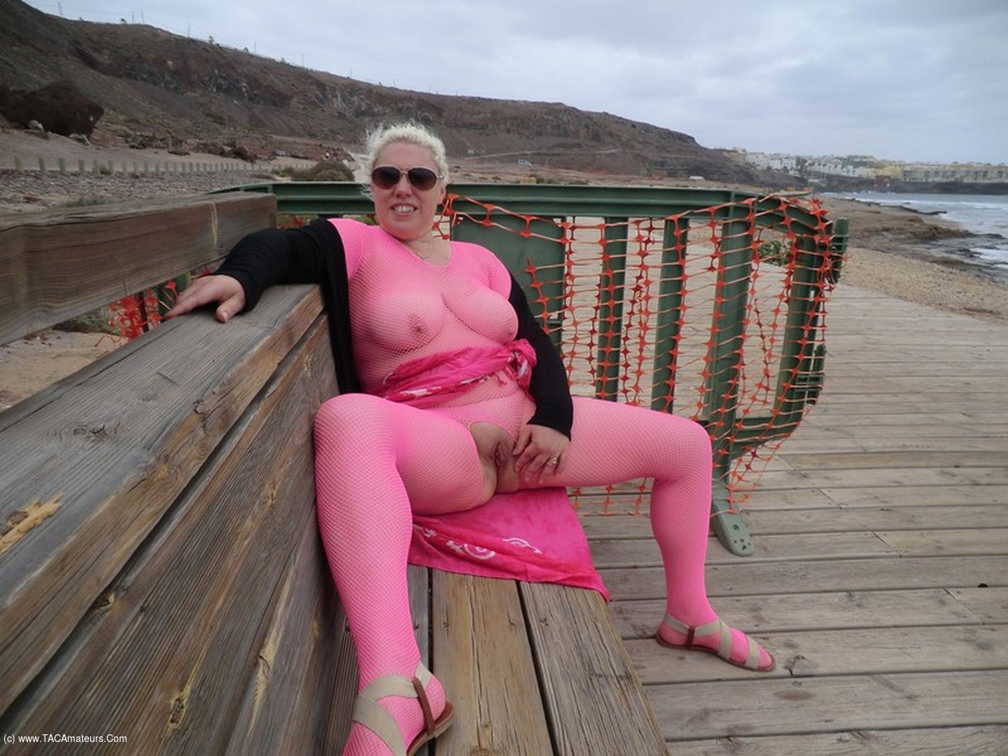 debby atkins add Beach Fingering photo