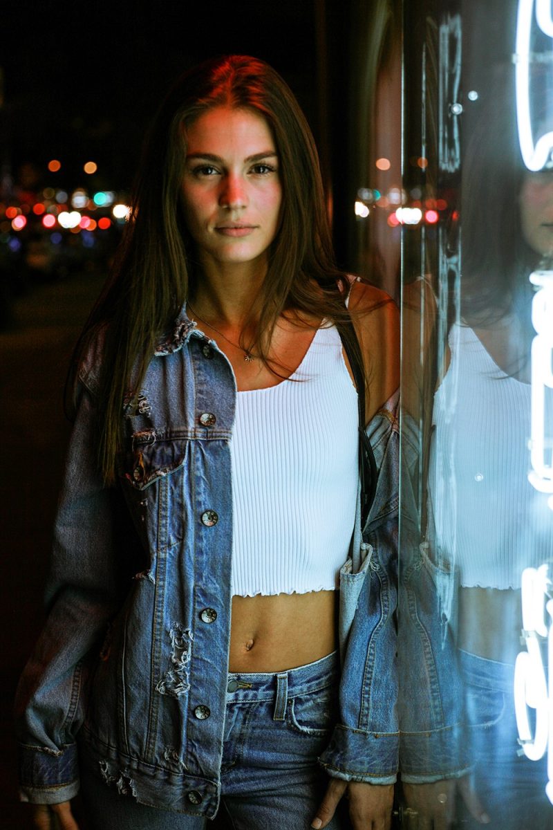 deniz akar add Brooke Daze photo