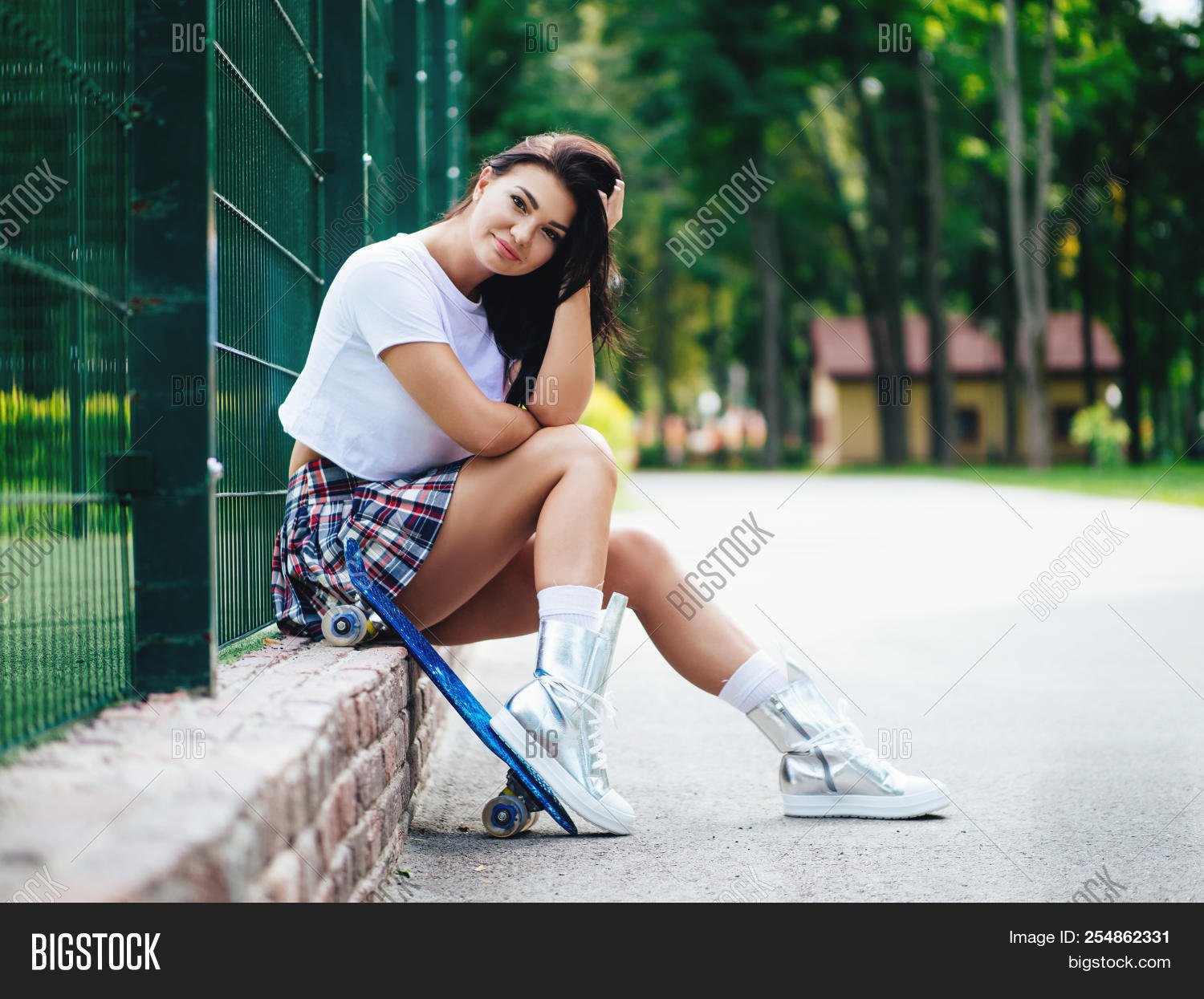 amira el jamal add Sexy Legs Teens photo