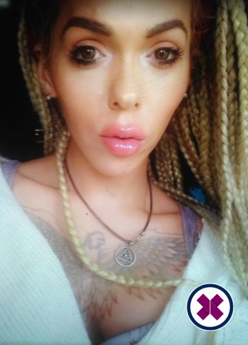 clyde bennett add Ts Roxxy photo