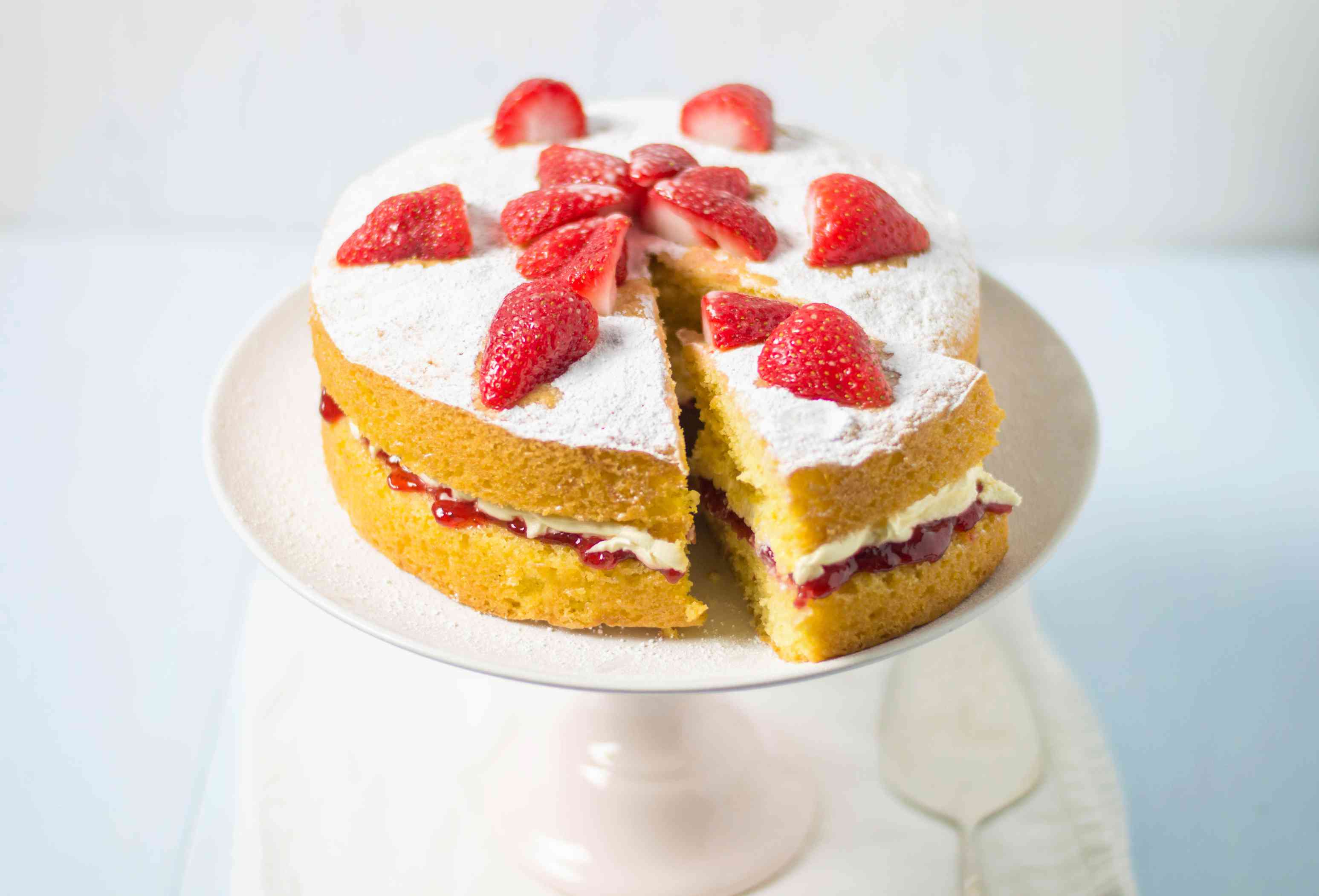 almer bajrami add Viktoria Cakes photo