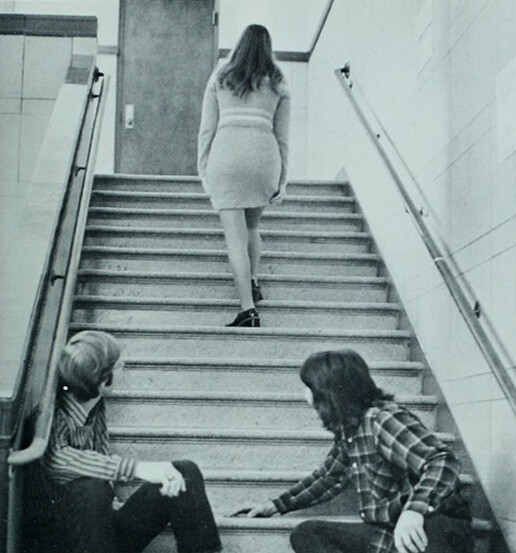 chris delsavio add Stairs Upskirts photo