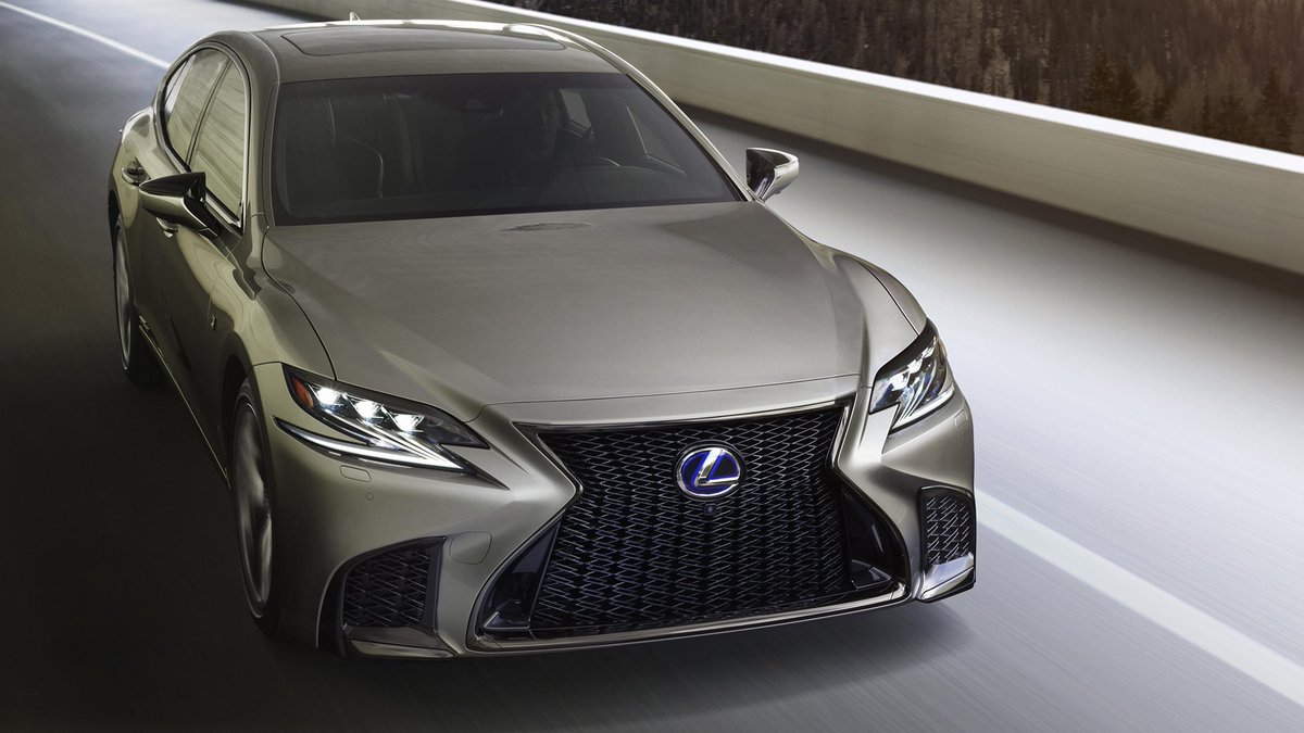 catherine zaldivar add Kera Lexus photo