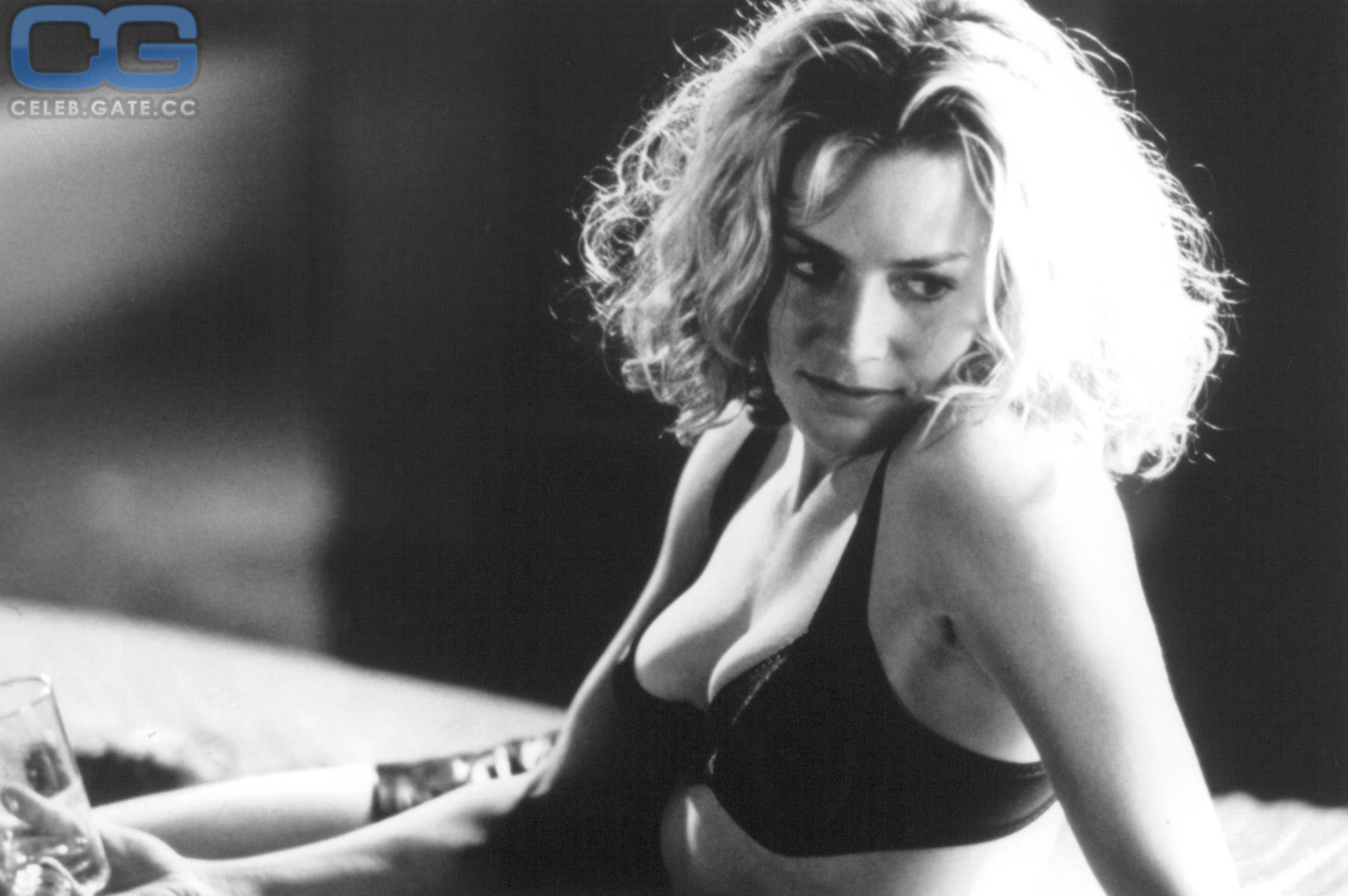 cathy duterte add Elisabeth Shue Naked photo