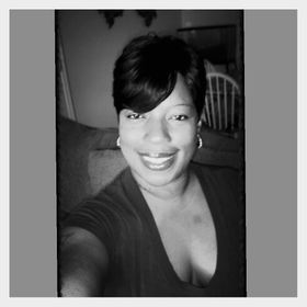 dee field add Loni Evans photo