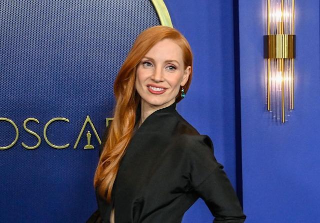 craig darragh add Sexy Jessica Chastain photo