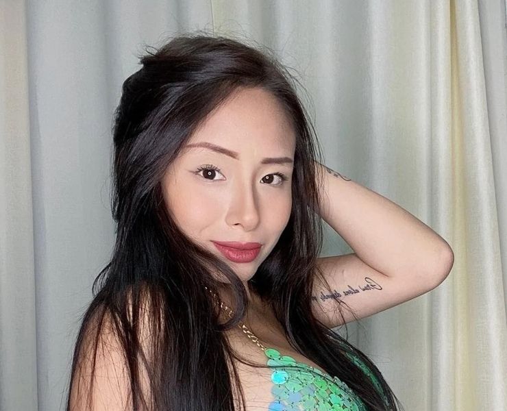 bimbo adesina add Thaina Peruvian photo