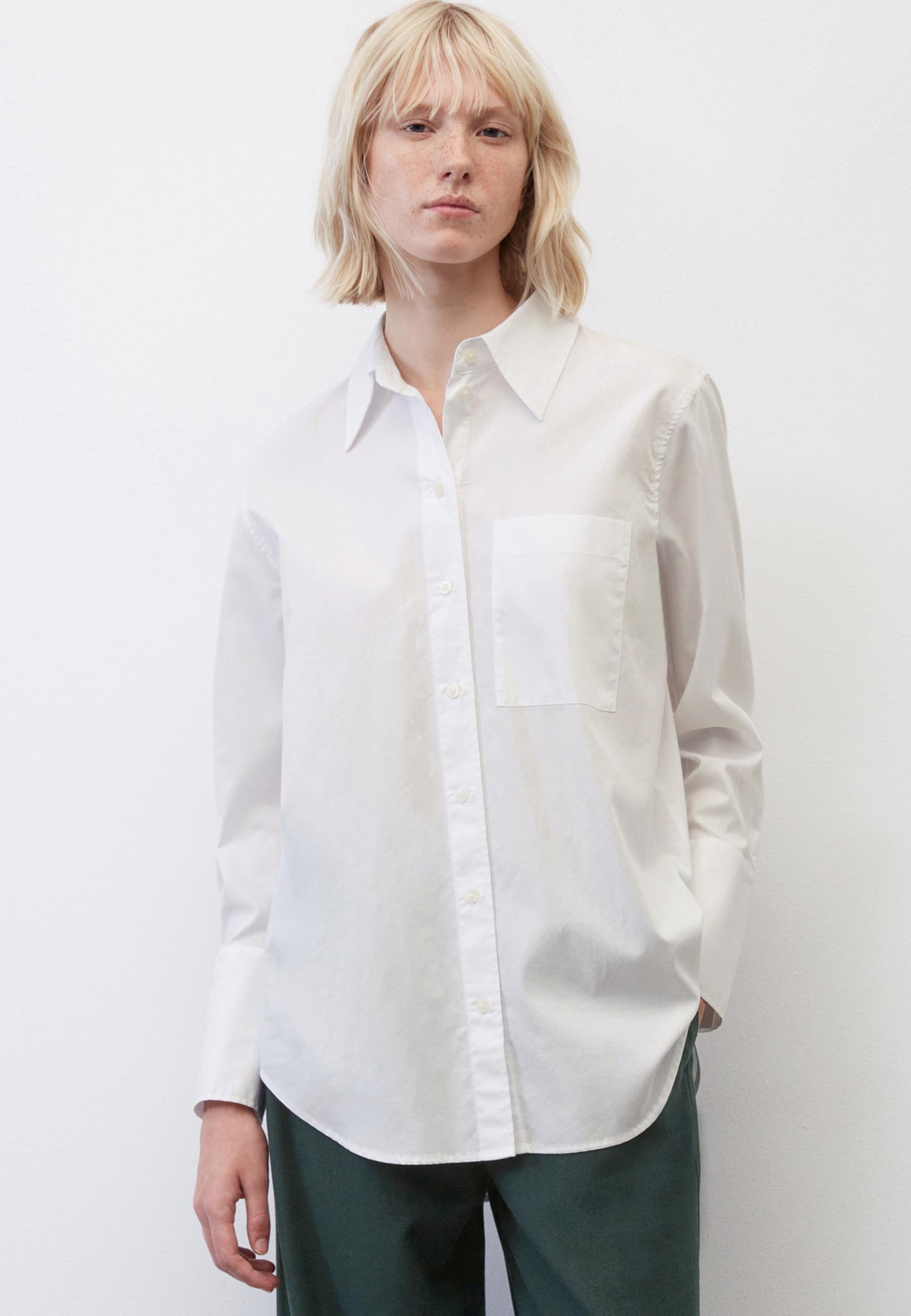 alissa fu add Big Downblouse photo